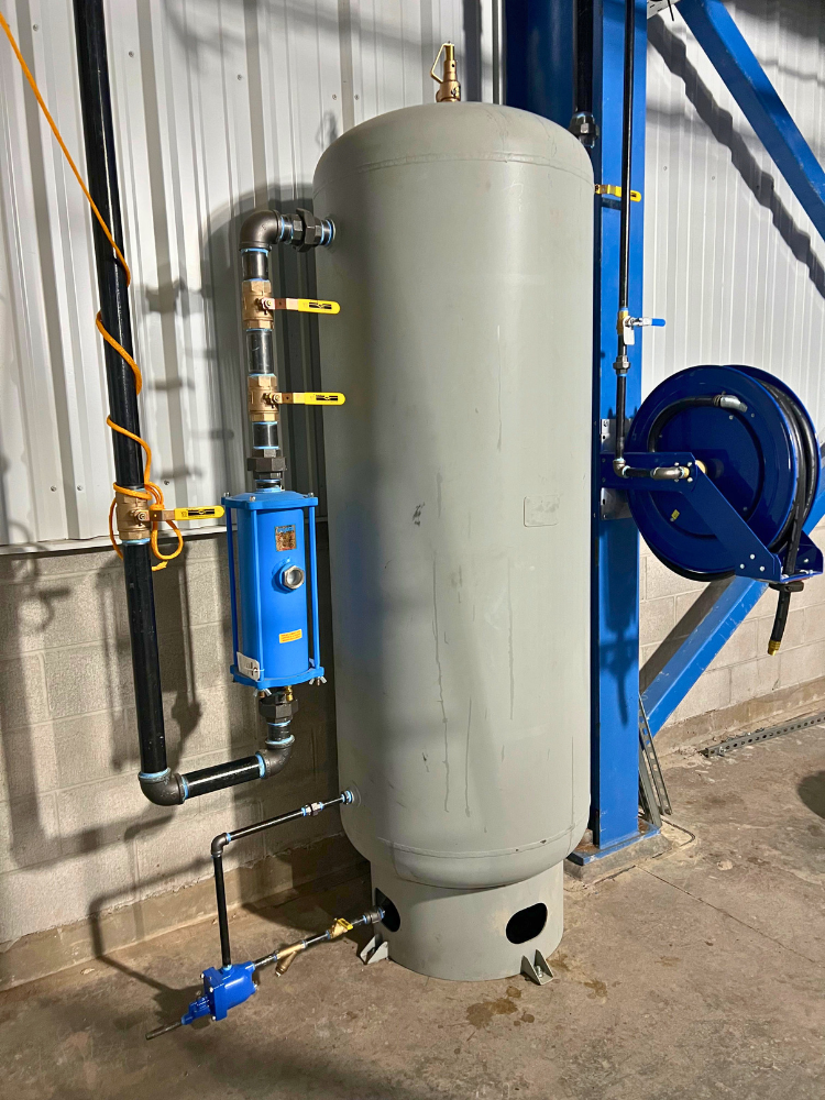 compressed air tank